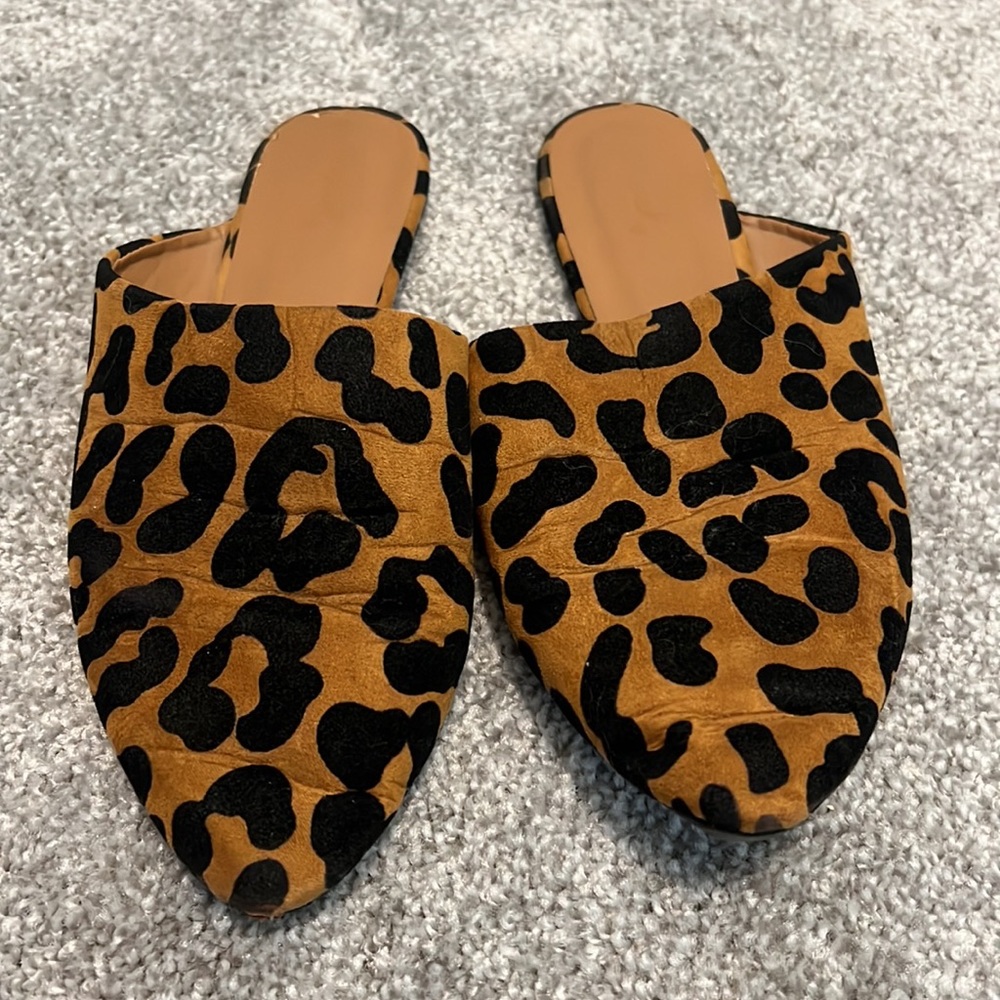 Leopard mules